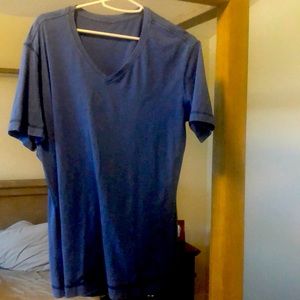 Lu lu lemon men’s v-neck